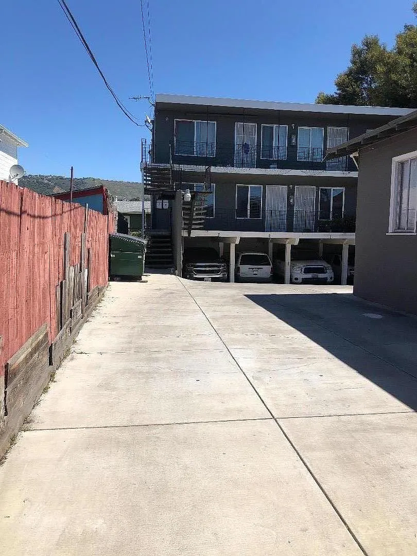 6862 Arthur St photo 1