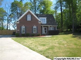 115 Hickory Gln, Huntsville, AL 35811