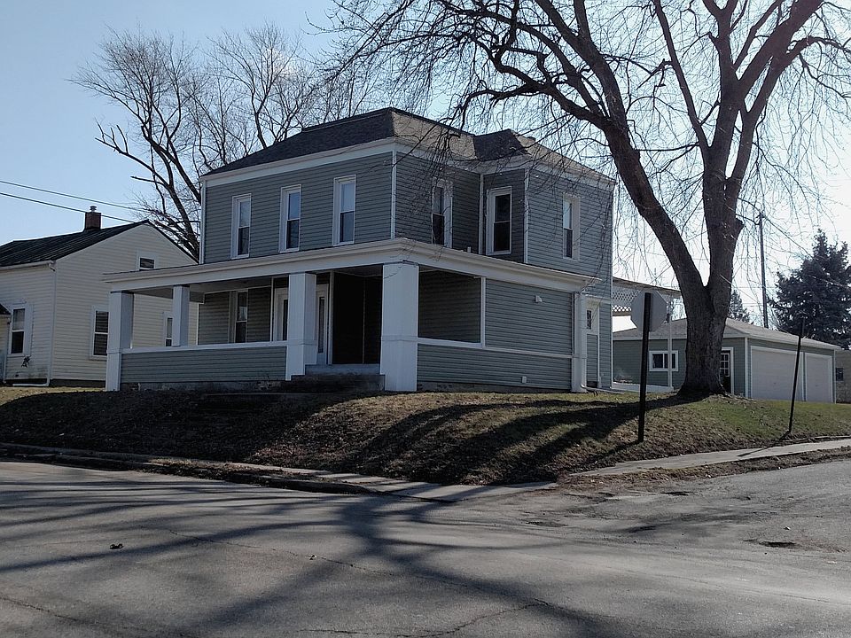 1st image of 221 Hopkins St