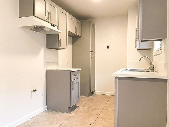 2nd image of 1119 S Atlantic Dr APT C