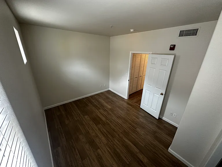 25502 Huntwood Ave — Photo 22