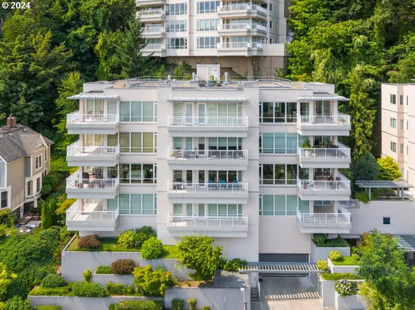 2020 SW Market Street Dr APT 203, Portland, OR 97201