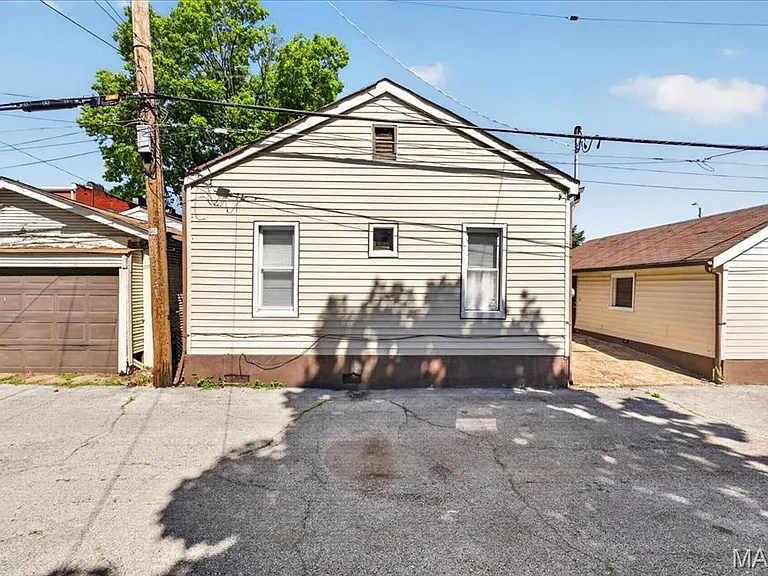6118 Vermont Ave — Photo 18