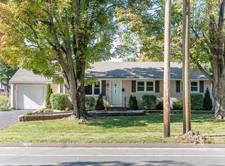 92 N Main St, Windsor Locks, CT 06096