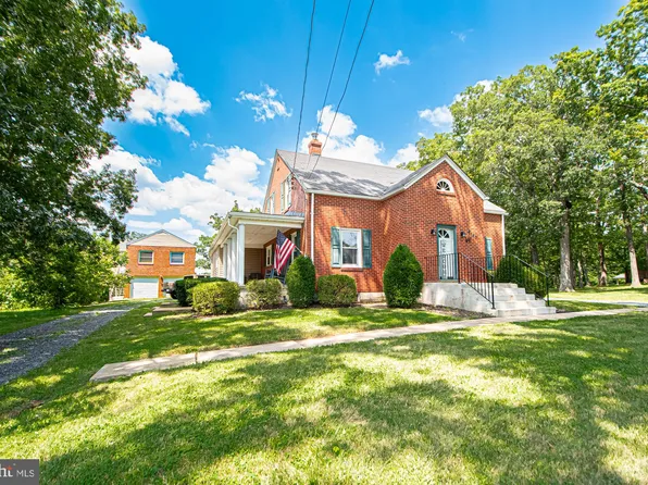 2180 Strasburg Rd, Front Royal, VA 22630