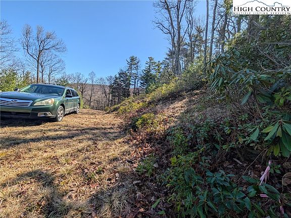 5th image of 718 Green Mountain Road