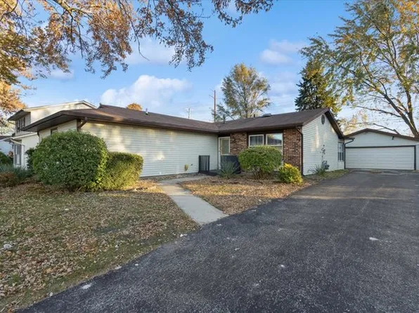 809 Oakton Ave, Romeoville, IL 60446