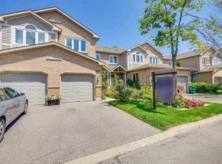 833 Scollard Ct #107, Mississauga, ON L5V2B4