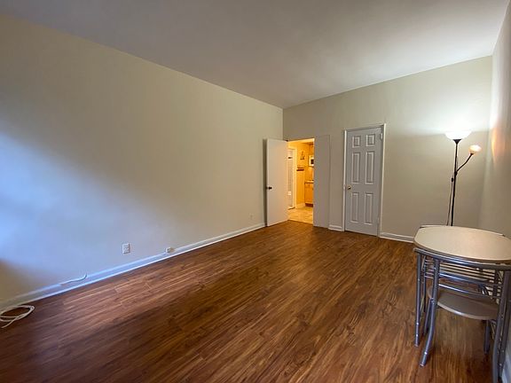 3rd image of 665 Lexington Ave #D1