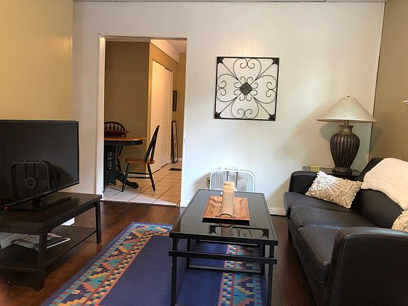 3rd image of 2470 Indianola Ave APT B