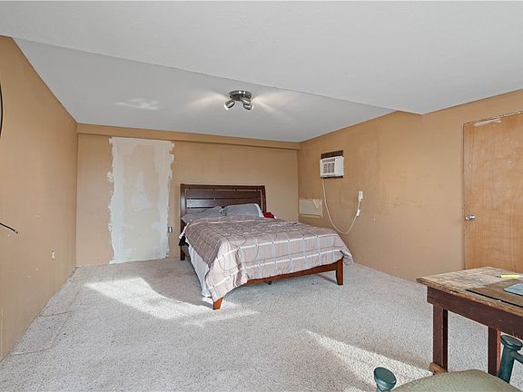 5th image of 1616 Marshall St #1