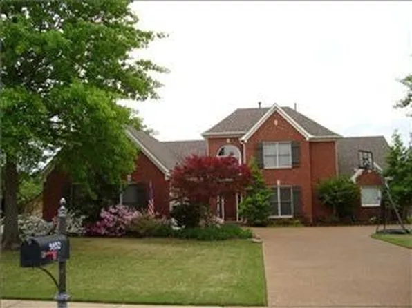 9852 Garden Pl, Germantown, TN 38139