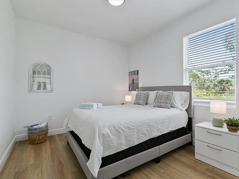 4306 Joseph St — Photo 10