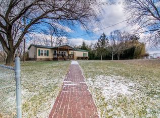 6068 Fisher Ridge Rd, Kenna, WV 25248