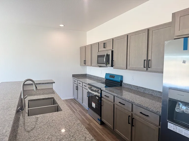 450 S Laporte Dr #446 — Photo 6
