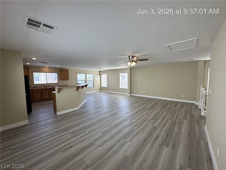 9754 Splendor Sky Ave — Photo 15