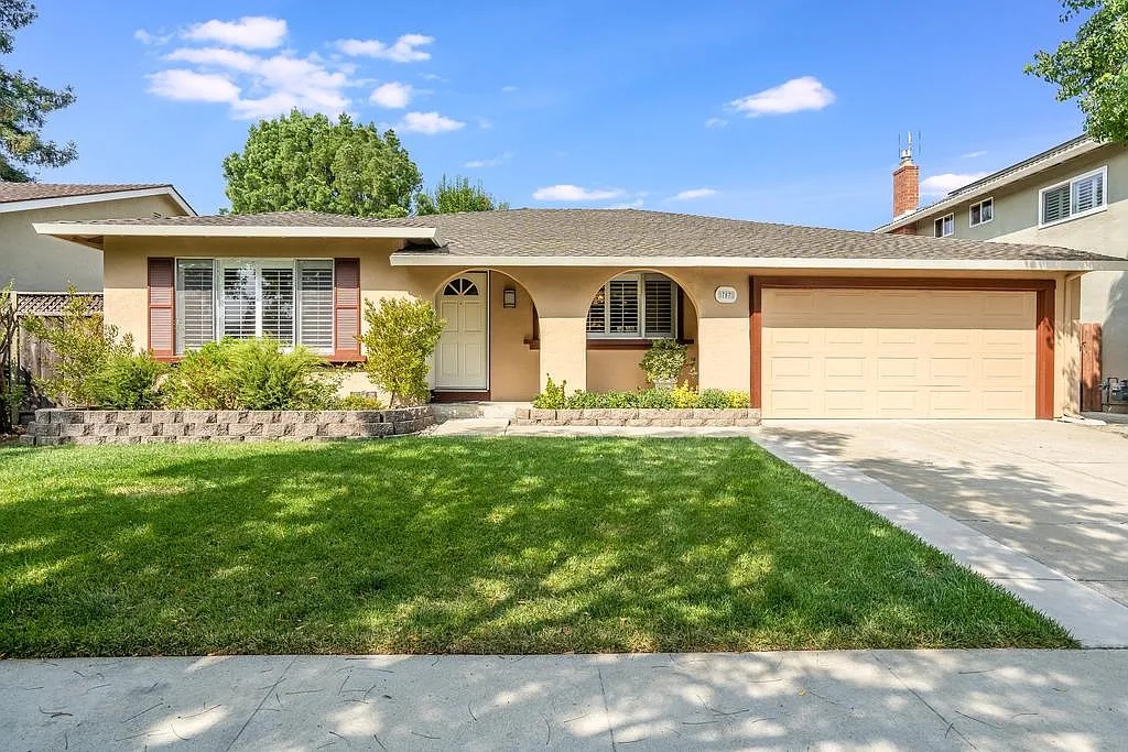 787 Sunset Glen Dr photo 1