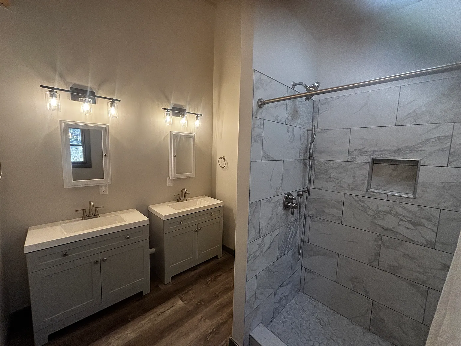 2 bed, 1400 sqft, $3,600 — Photo 3