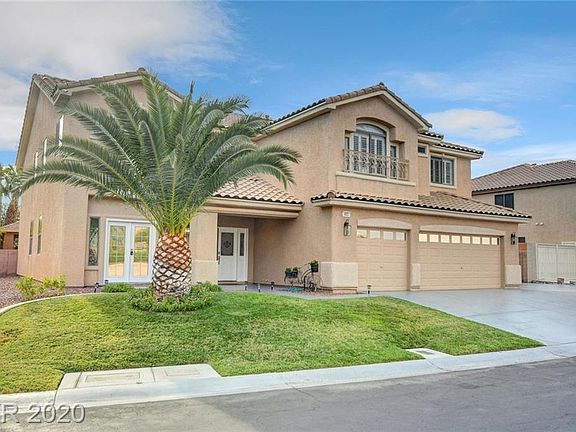 3rd image of 453 Mountain Villa Dr