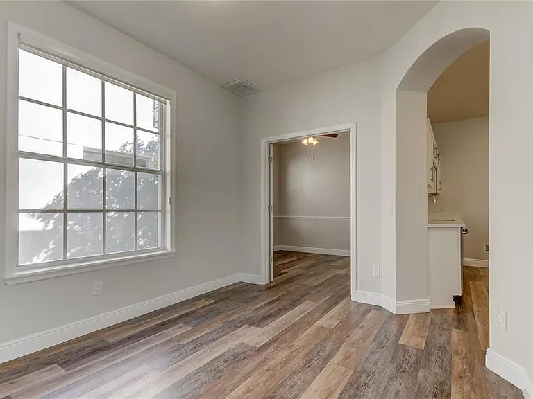 10704 Sierra Vista Pl — Photo 13