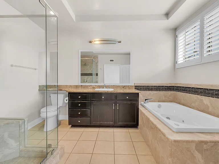 14234 Dickens St #3 — Photo 17