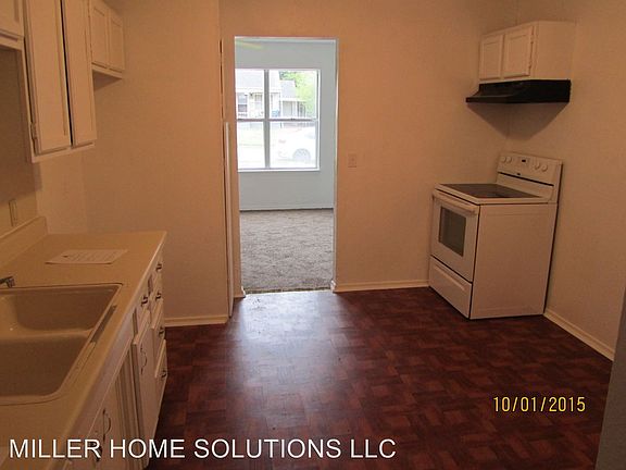 5th image of 616 SW 47th St