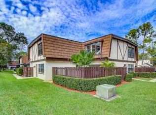 130 Weybridge Cir APT B, Royal Palm Beach, FL 33411