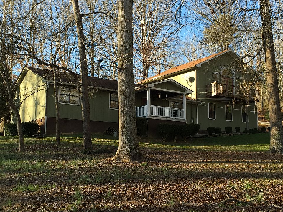 1st image of 135 Farr Ln