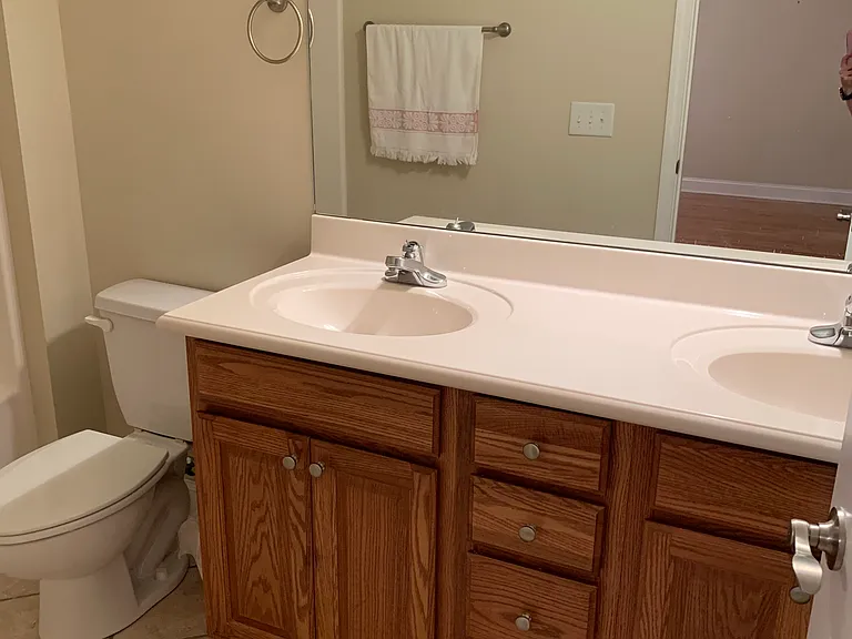 667 Ridgecrest Rd — Photo 2