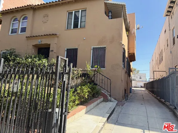 206 S Kenmore Ave, Los Angeles, CA 90004