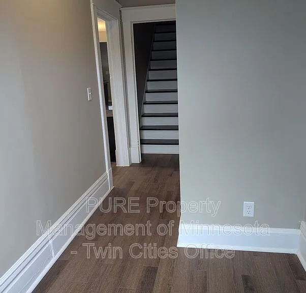 605 Van Buren Ave #3 — Photo 5
