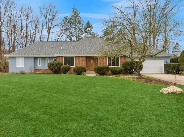 1500 Valley View Dr, Niles, MI 49120