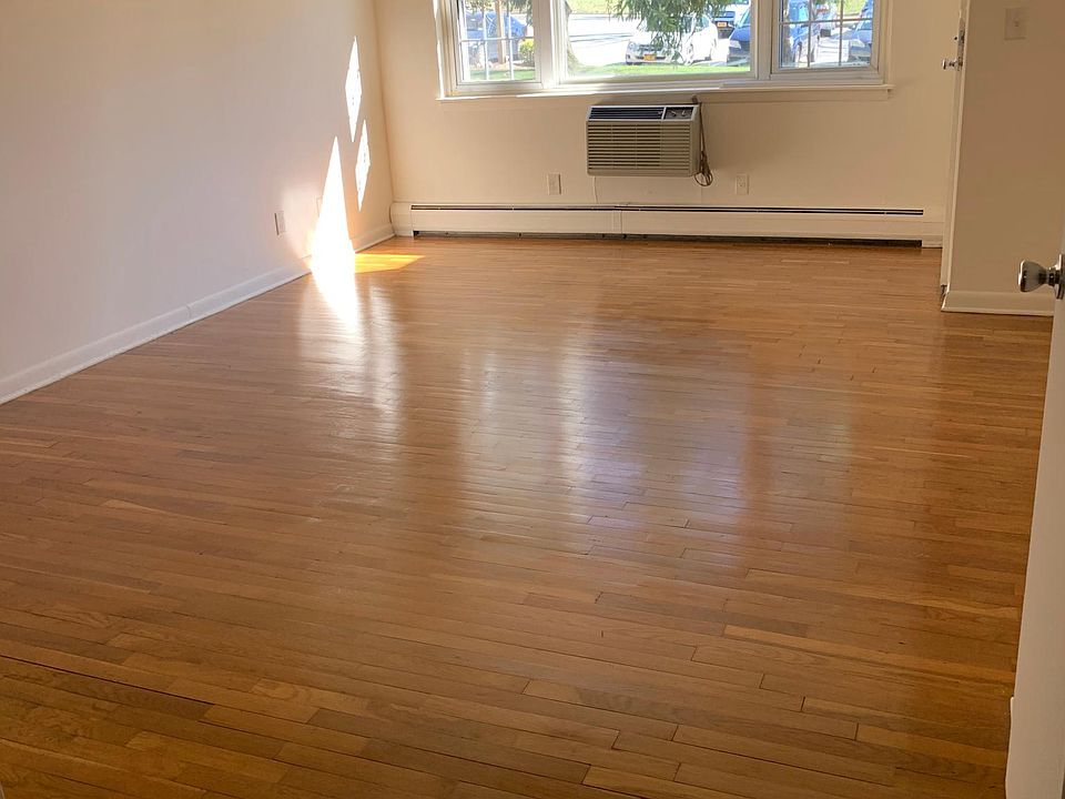 1st image of 30 S Henry St