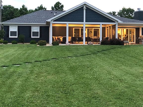 Lake Lorelei Facing Lake