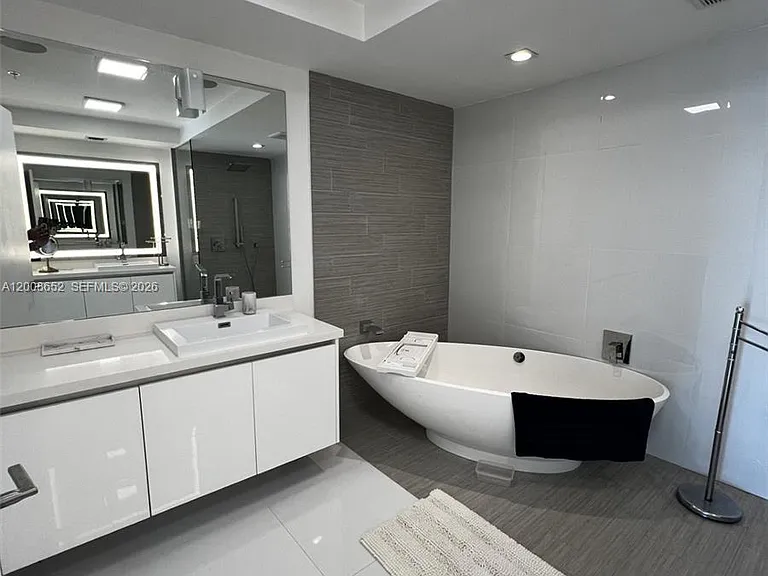 330 Sunny Isles Blvd #5-1008 — Photo 7
