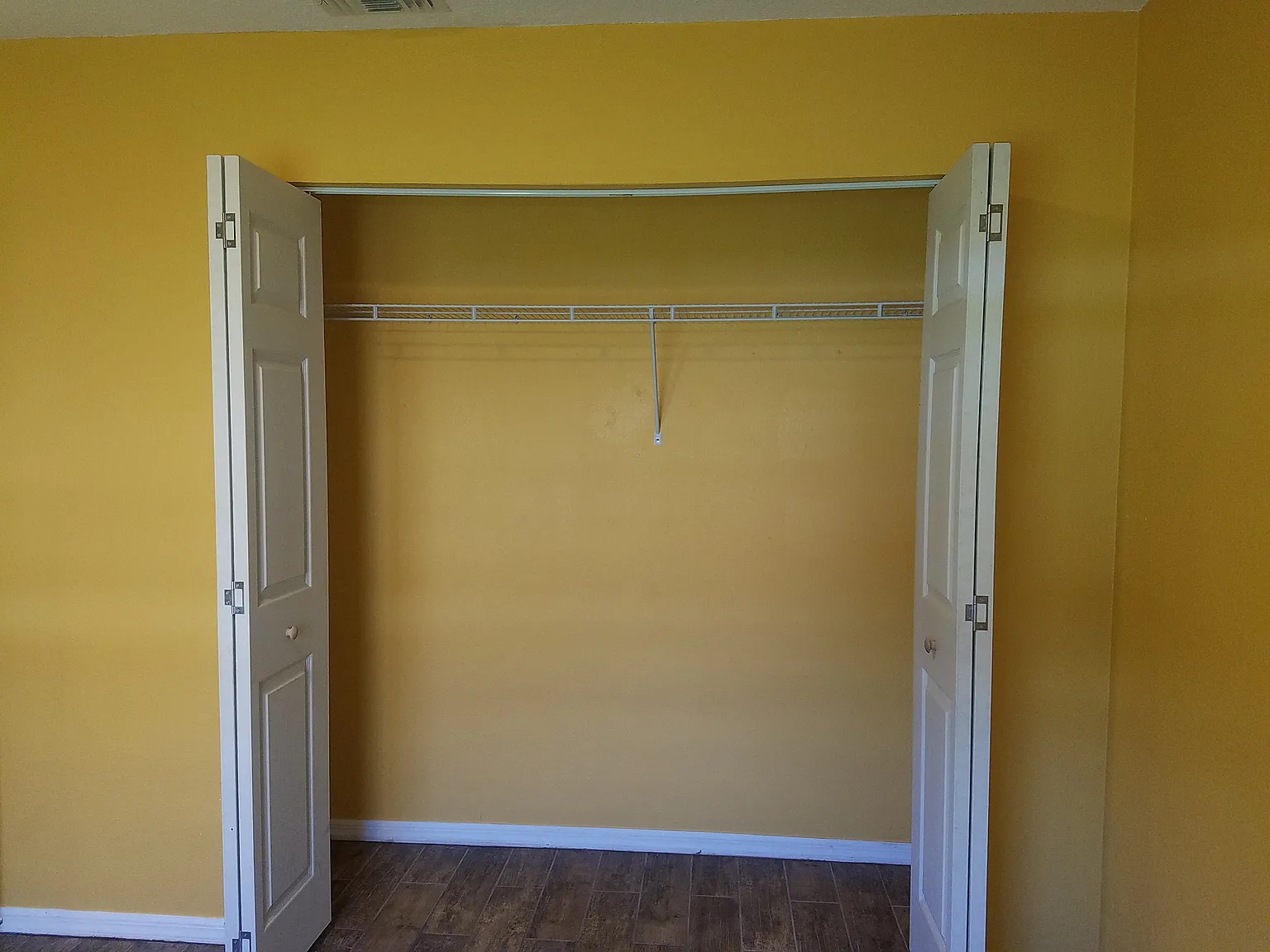 2 / 2 /1 Duplex — Photo 3