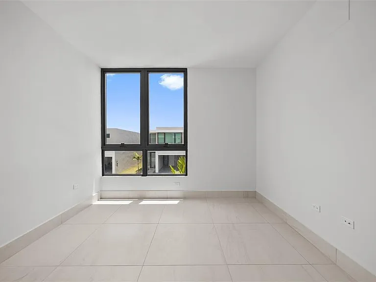 135 Salonga St — Photo 25