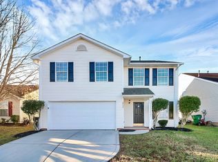 2435 Summer Meadow Ct, Charlotte, NC 28216