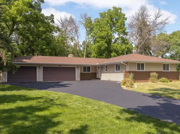 10700 27th Ave S, Burnsville, MN 55337