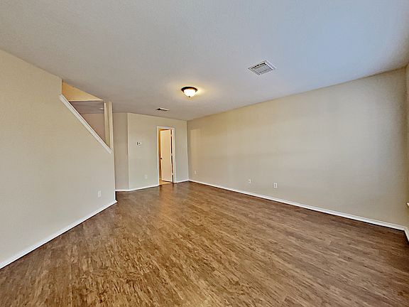 5th image of 9887 Menard Cir