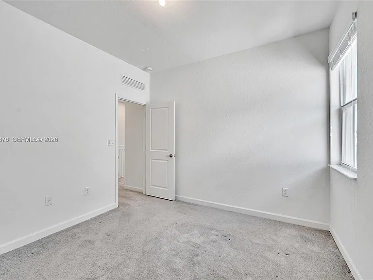2300 NW 130th St — Photo 40