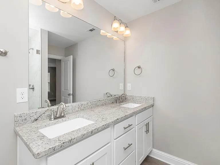 206 Walton Ave #200 — Photo 6
