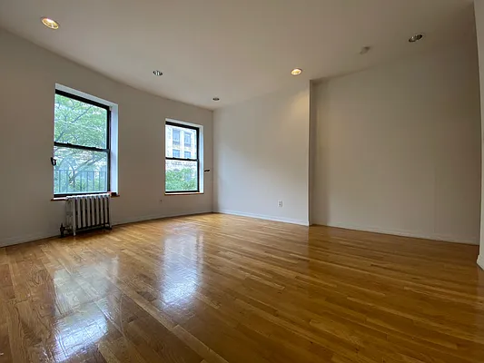 Rented by Union Square Property Management | media 13