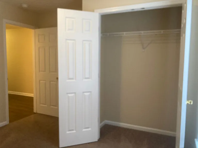 109 Kestrel Ct — Photo 6