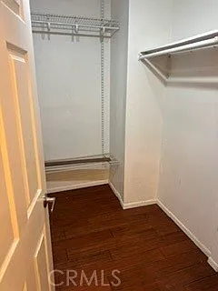 21310 Hiawatha St — Photo 5