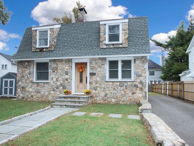 27 Bradley Street, Fairfield, CT, 06824