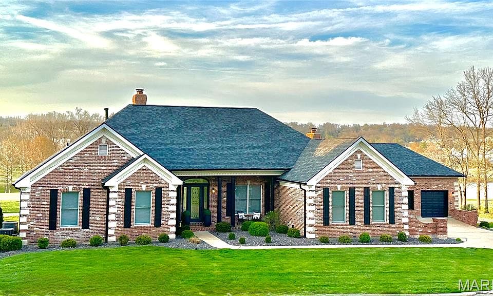 1st image of 550 Inverrary Ct
