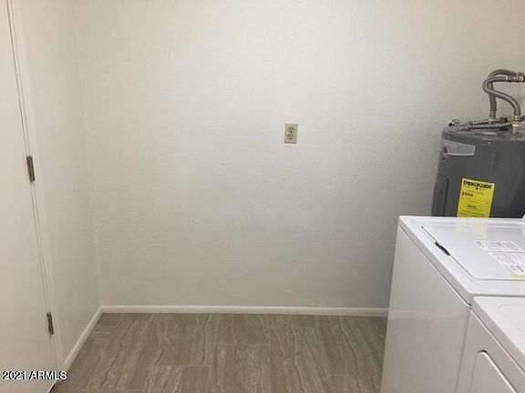 5th image of 6038 W Townley Ave