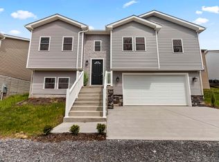 204 Josephine Dr, Morgantown, WV 26508