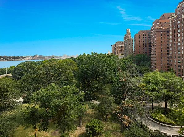 344 West 72nd Street image 2 of 18